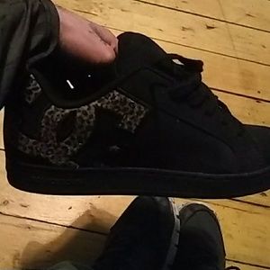 DC skating shoes